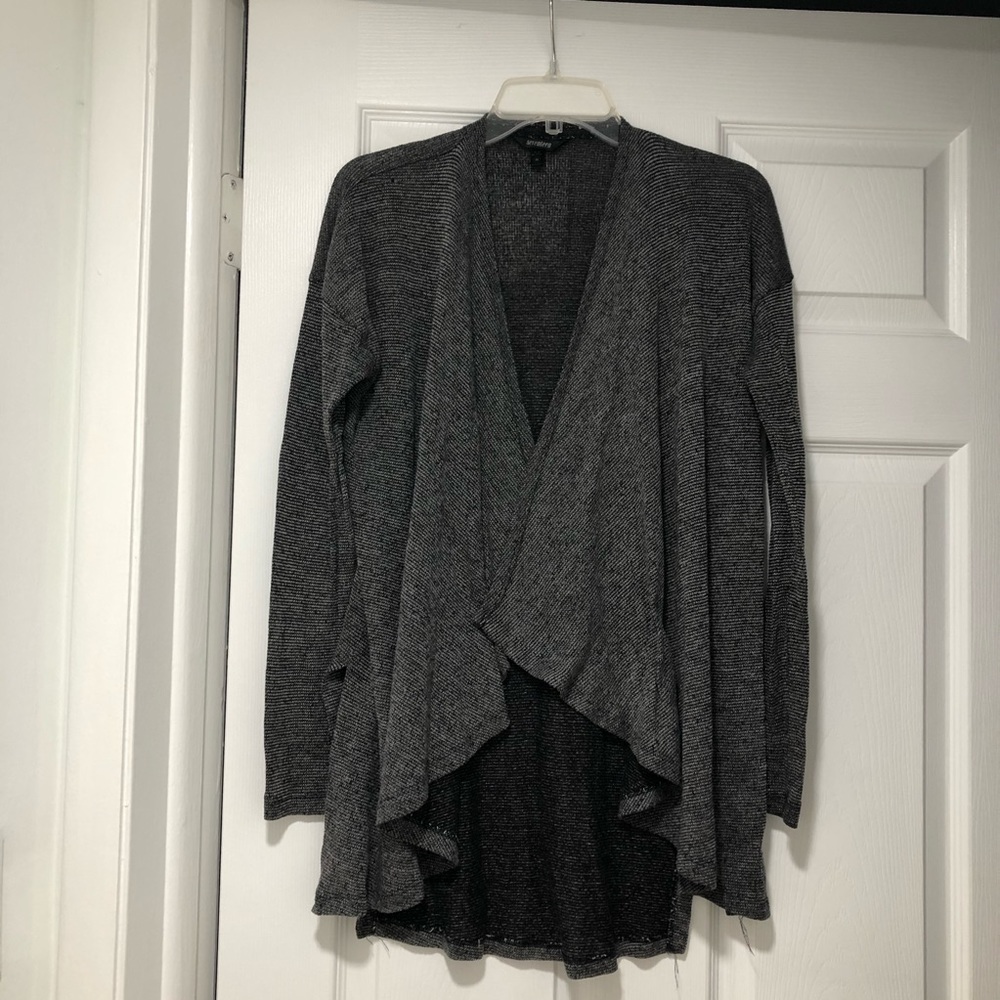 Seventeen women's gray sweater open front